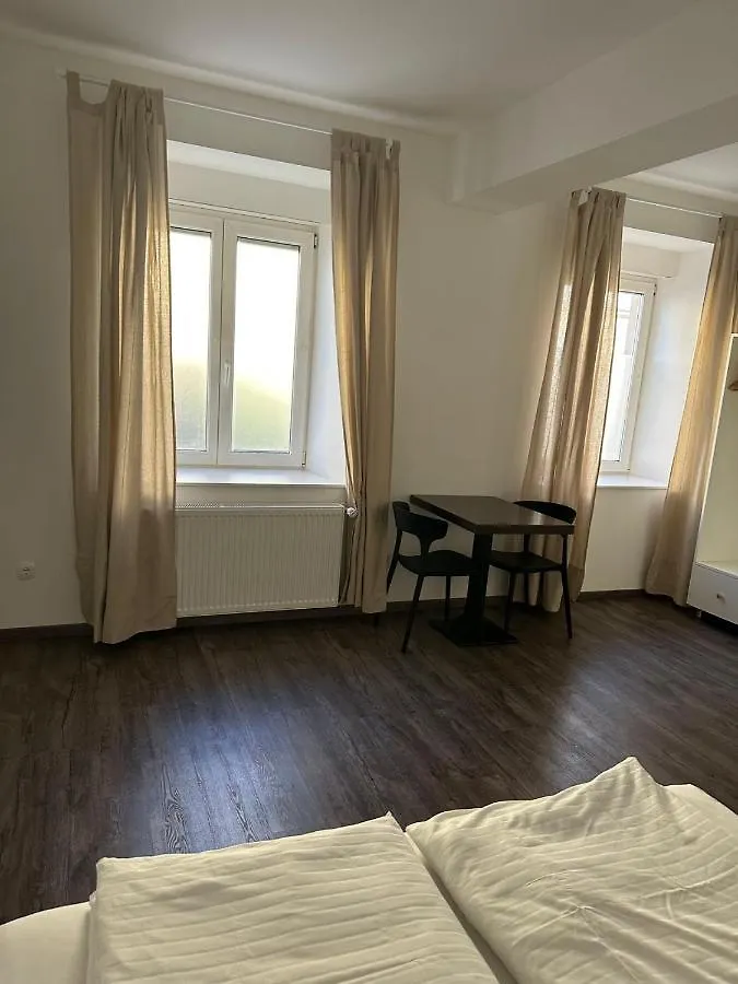 Apartment Zhang Graz 0*,