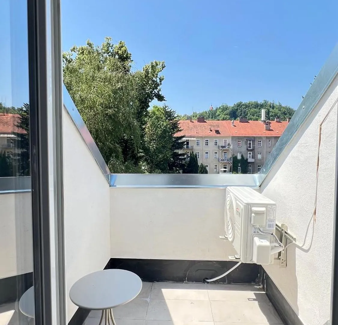 Apartment Zhang Graz 0*,