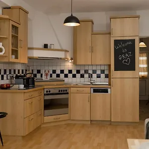 Fresh With Terrace + Free Parking Appartement