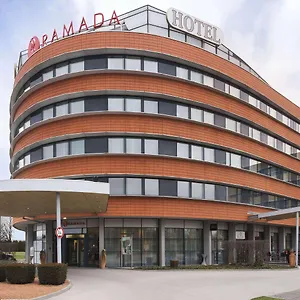 Ramada By Wyndham Graz Hotel